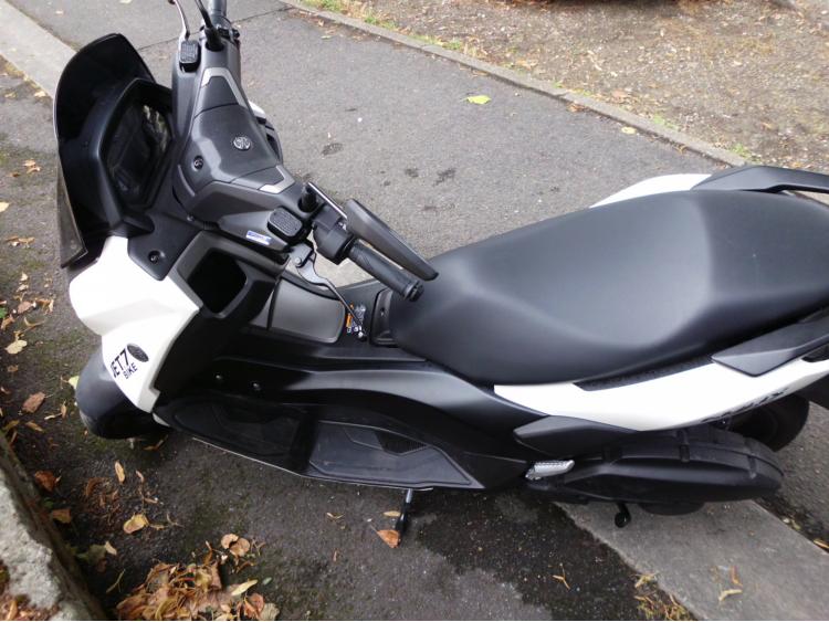 YAMAHA NMAX 125