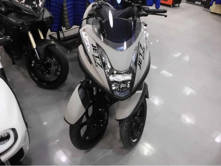YAMAHA TRICITY 125